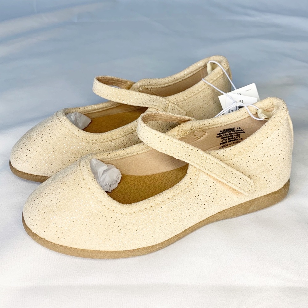 Old Navy Mary Jane Shoes Size 8 NWT